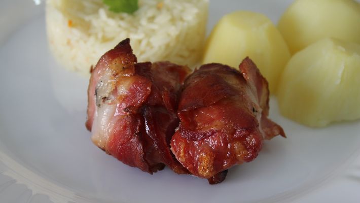 Frango com bacon no forno