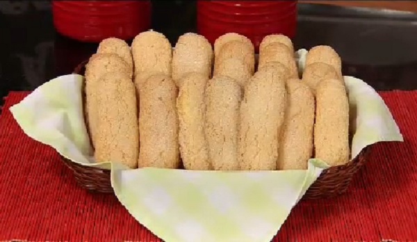 Receita de biscoito champagne caseiro