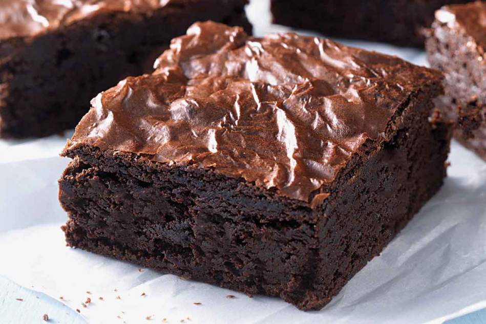 Receita de brownie simples e com casquinha