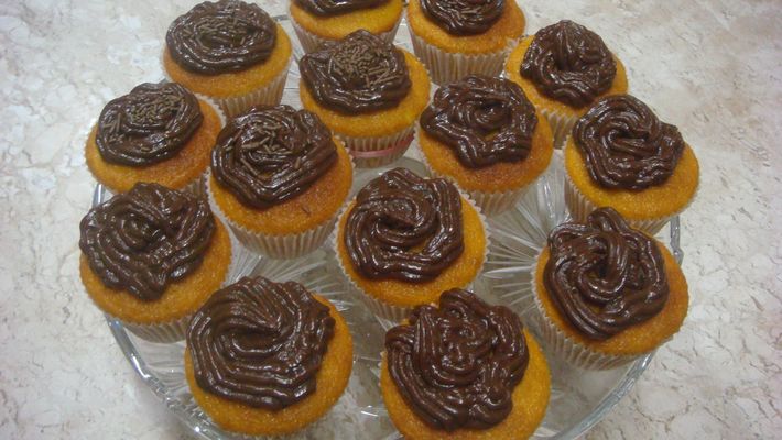 Receita de cupcake de cenoura com cobertura de brigadeiro