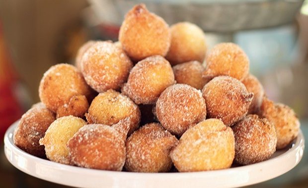 Receita de bolinho de chuva sequinho