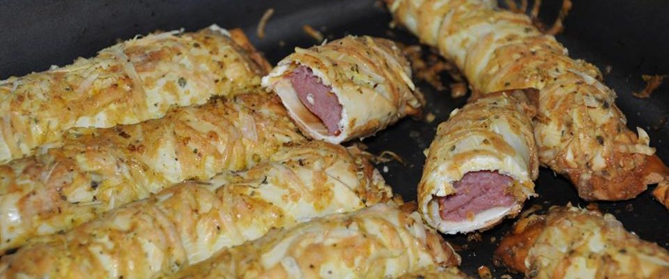 Receita de cigarrete de salsicha com massa de pastel