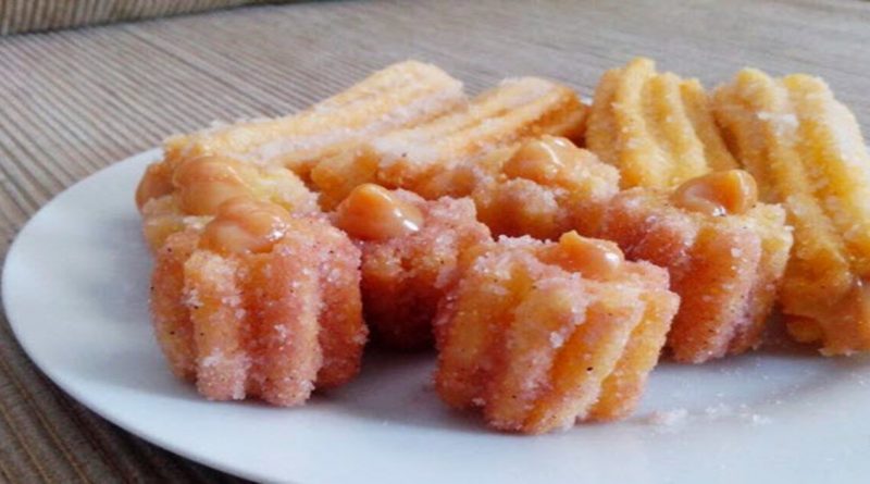 Mini churros de doce de leite