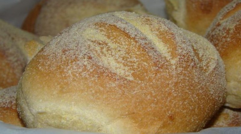 Receita de pão de milho caseiro