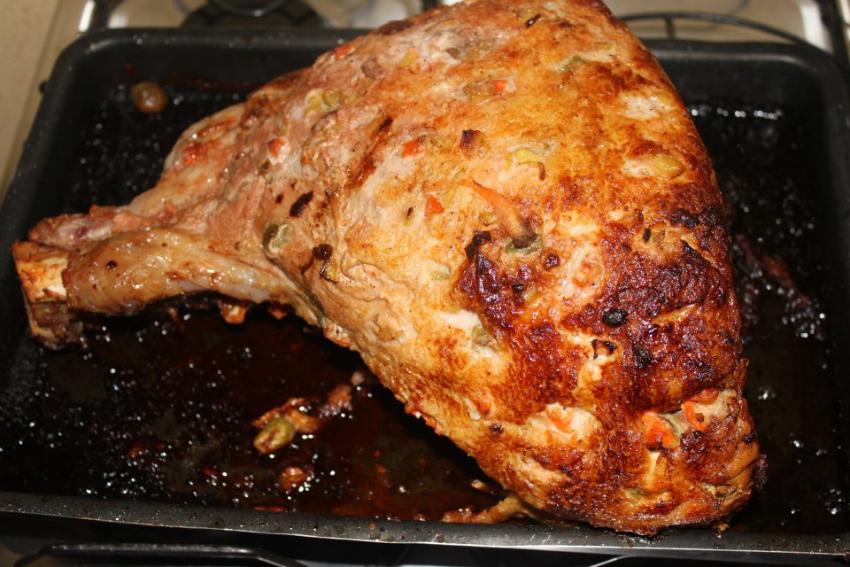 Receita de pernil de porco de natal ao molho de laranja