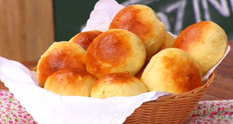 Pão de leite fofinho com apenas 3 ingredientes