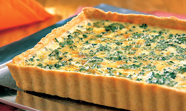 Quiche de queijo com brócolis muito fácil