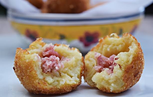 Croquete de calabresa fácil