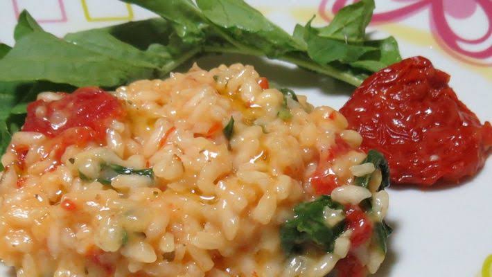 Risoto de rúcula com tomate seco simplesmente sensacional