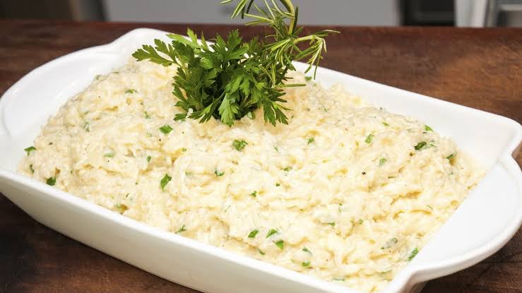 Arroz  cremoso com palmito muito fácil e pratico