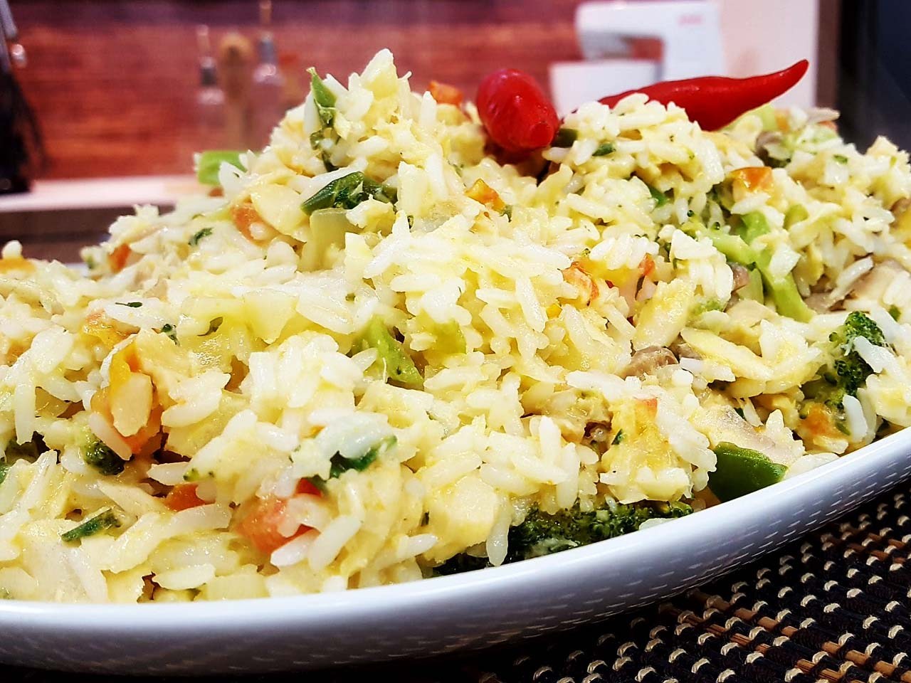 Arroz de bacalhau fácil para sua quarta de cinzas ficar ainda melhor