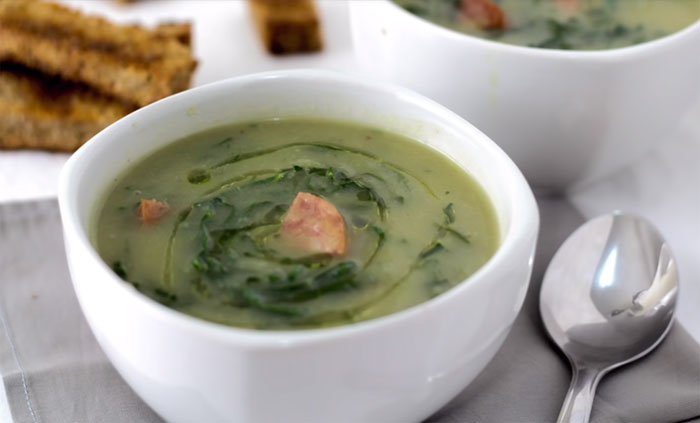 Caldo verde low carb