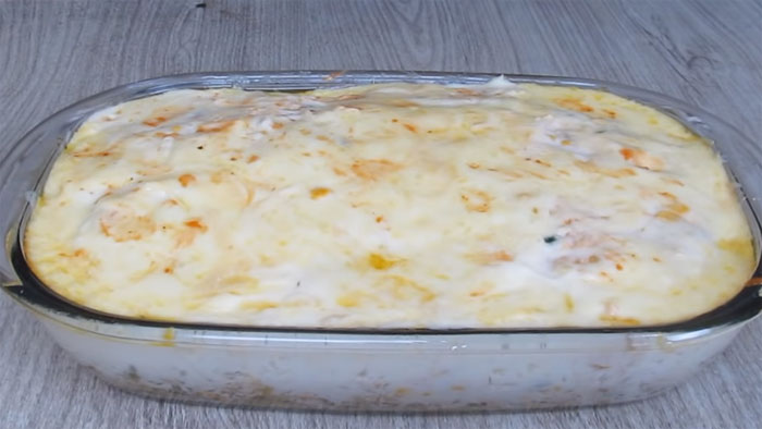 Macarrão de forno com frango delicioso