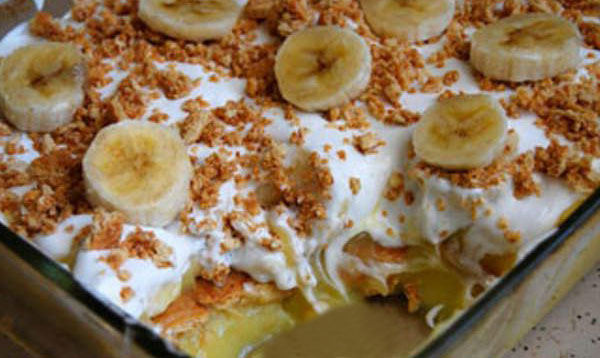 Pavê de banana caramelizada fica divina essa receita