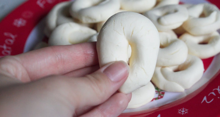 Como fazer rosquinhas deliciosas de maisena