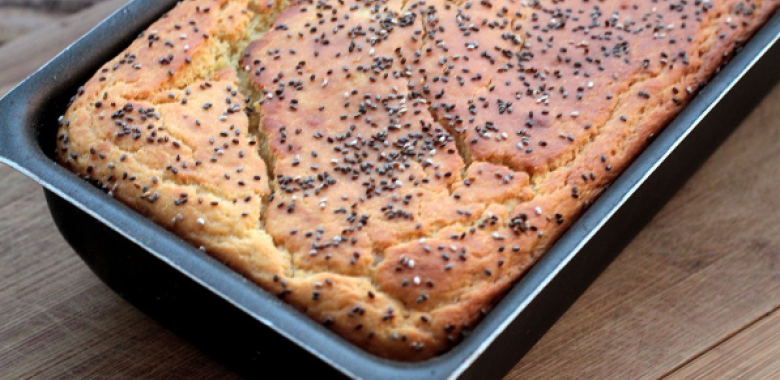 Pão de batata doce e iogurte de liquidificador