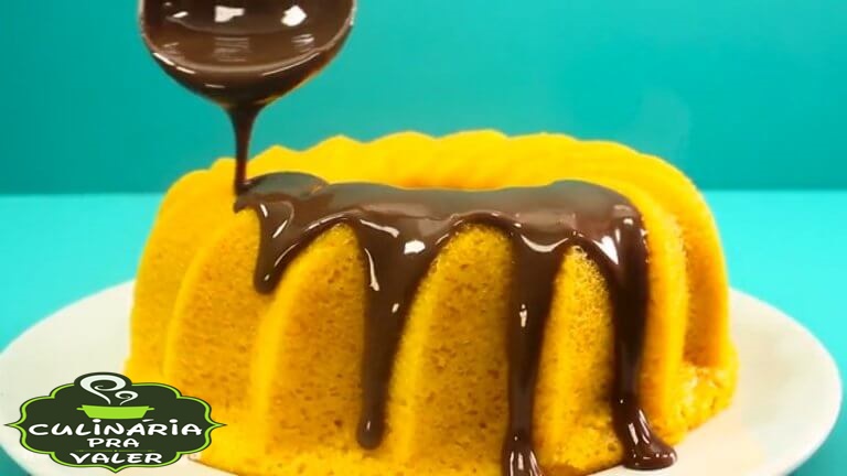 Receita de bolo de cenoura de micro-ondas fácil