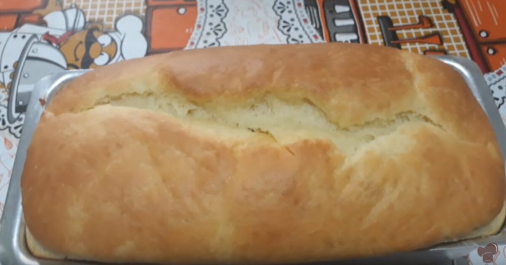 Pão de liquidificador de massa mole caseiro delicioso