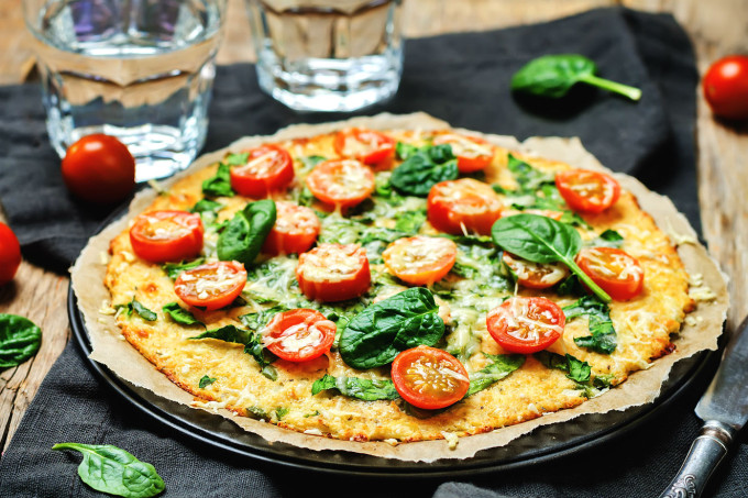 Pizza de couve-flor caseira deliciosa e muito fácil de fazer