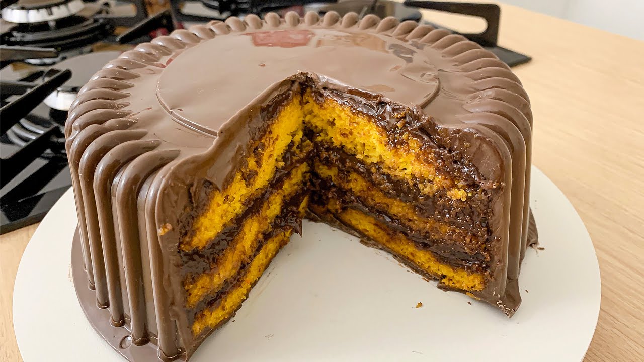 Receita de bolo de cenoura com chocolate delicioso o melhor bolo bombom que existe