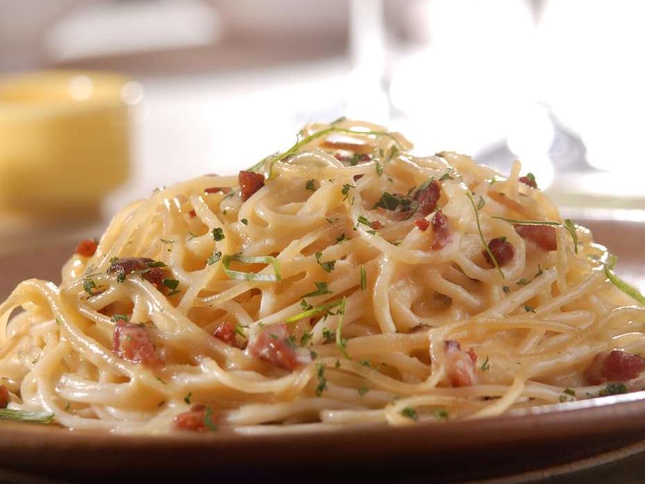 Receita de massa à carbonara fácil