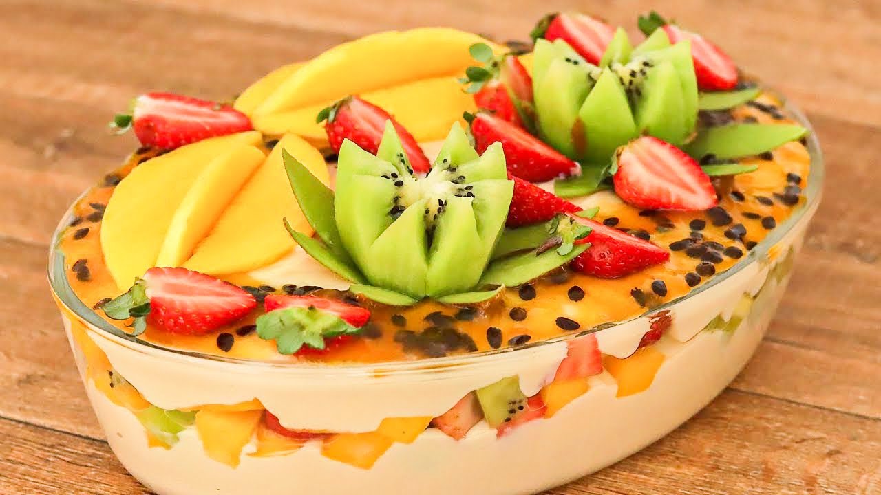 Receita de sobremesa gelada com frutas super deliciosa e refrescante