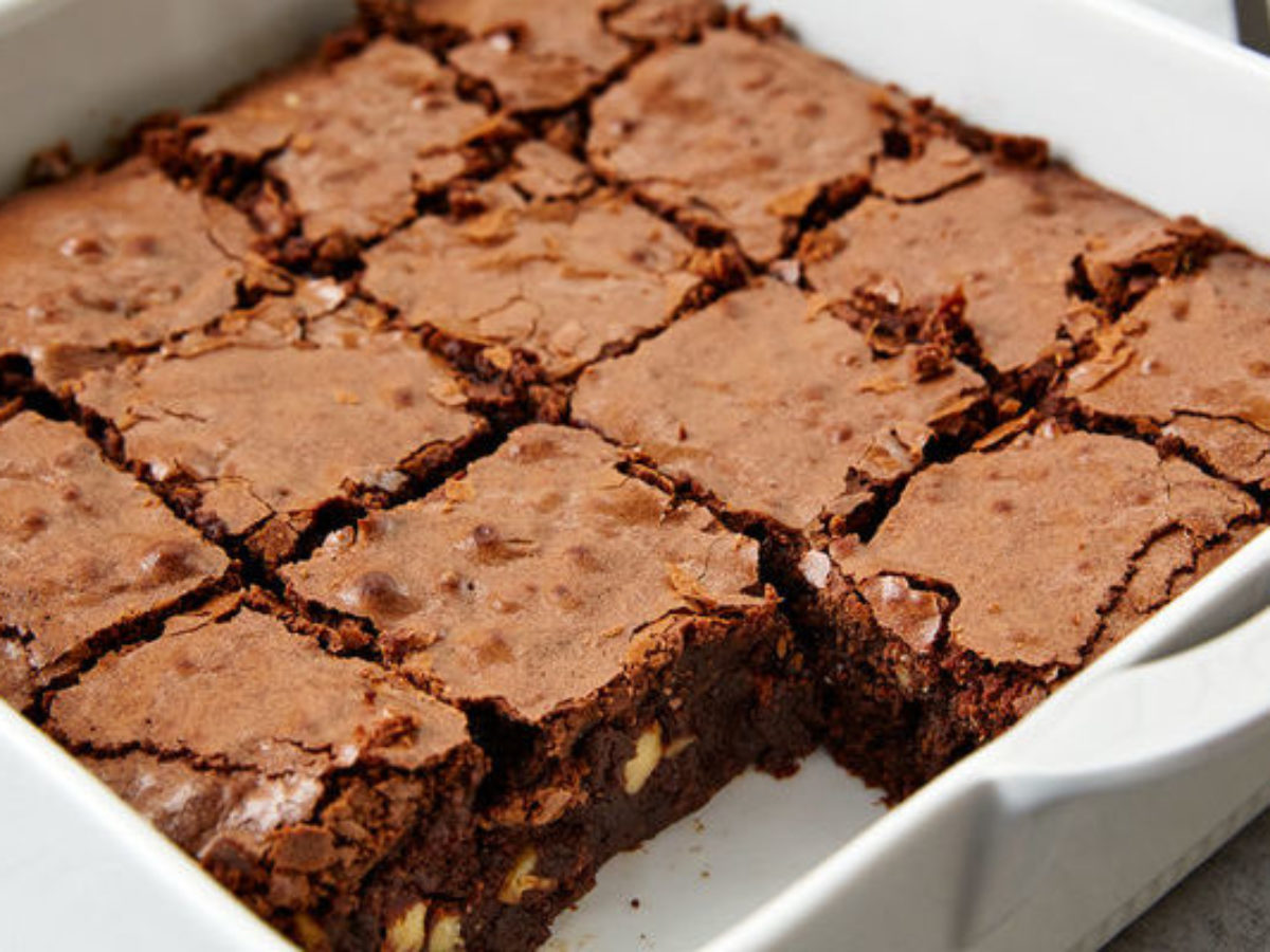 Receita low carb de brownie de chocolate totalmente sem açúcar e muito simples de fazer