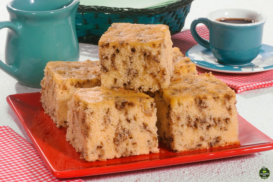 Bolo de fubá formigueiro de liquidificador caseiro fofinho delicioso