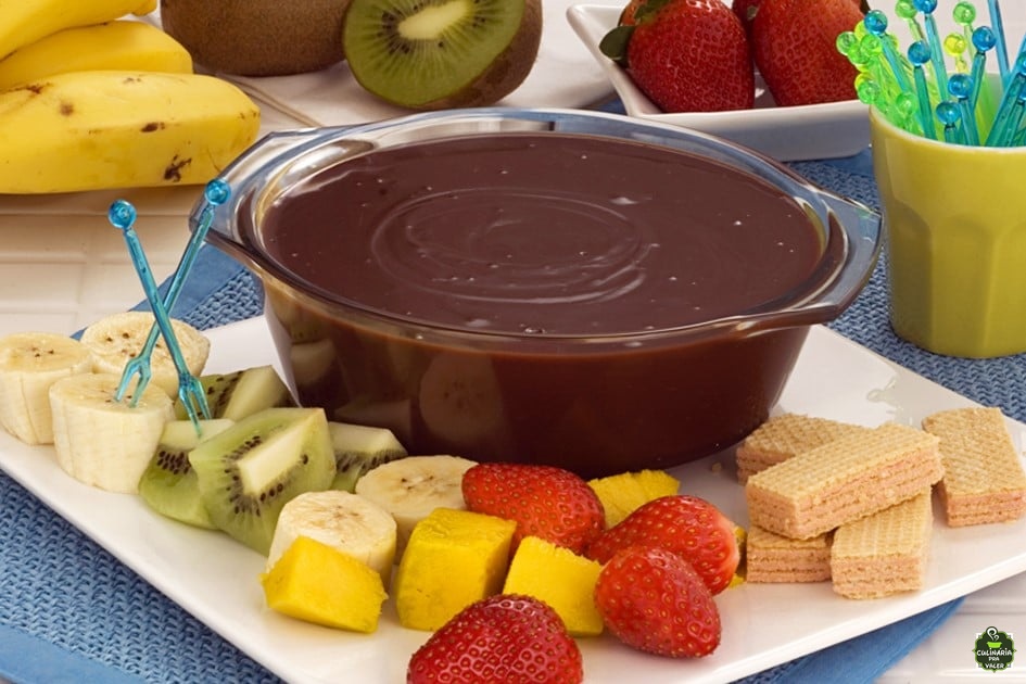 Fondue feito na travessa diferente mais fácil e mais saboroso