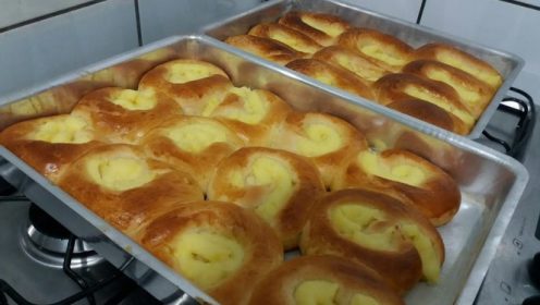 Pão doce com creme de confeiteiro muito fácil