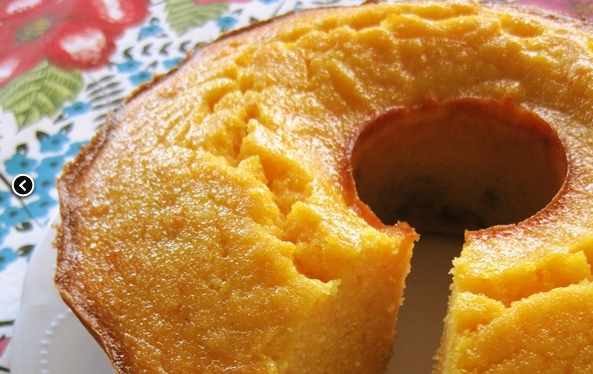 Receita de bolo de mandioca de liquidificador simples e rápido