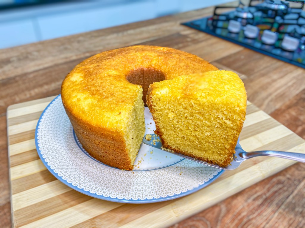 Receita do melhor bolo de fuba de liquidificador fácil que existe