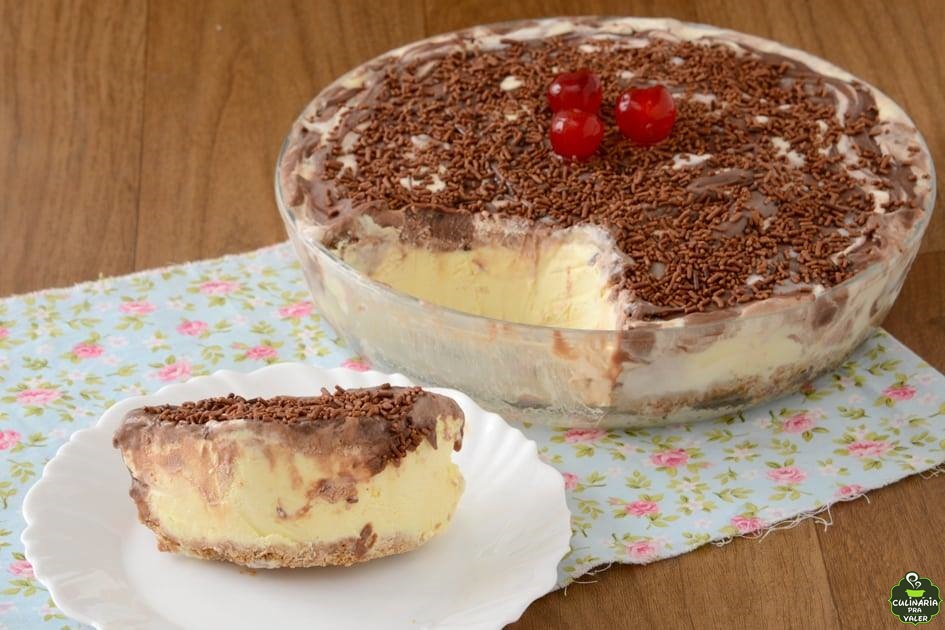 Torta de sorvete e brigadeiro na travessa de arrasar corações e paladares