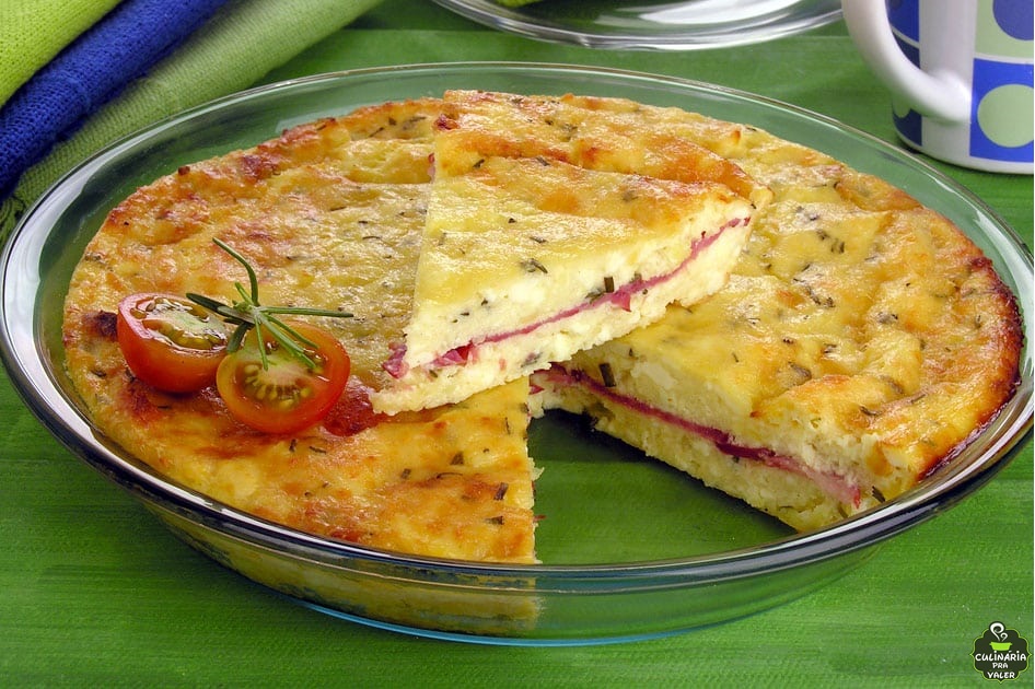 Torta suflê de queijo e alecrim que encanta a todos os paladares