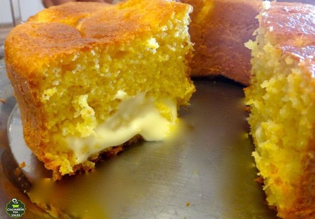 Bolo de milho verde com queijo muito fácil de fazer e fofinho