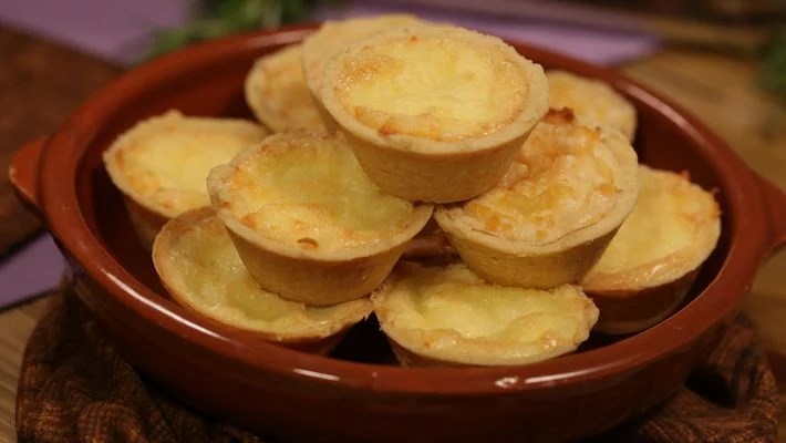 Empadinha cremosa de queijo nunca deixe de fora do seu dia dia