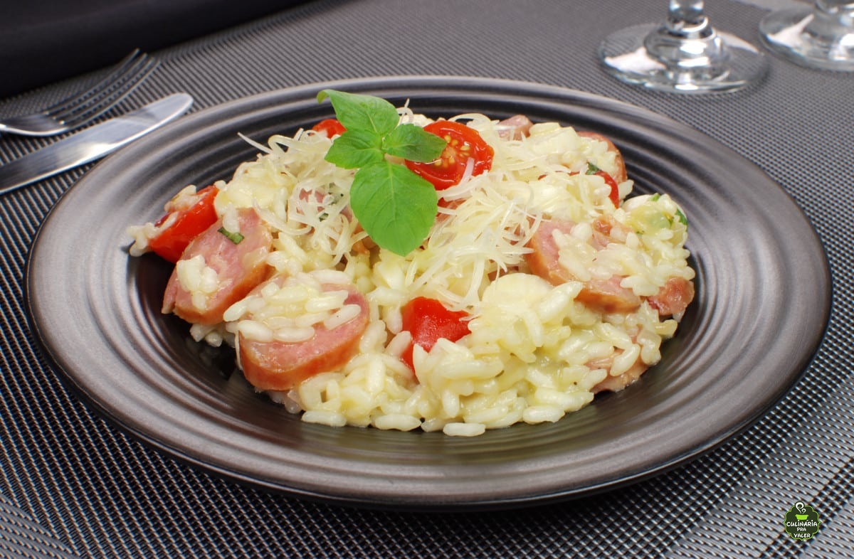 Risoto de linguiça e palmito delicioso rápido e econômico