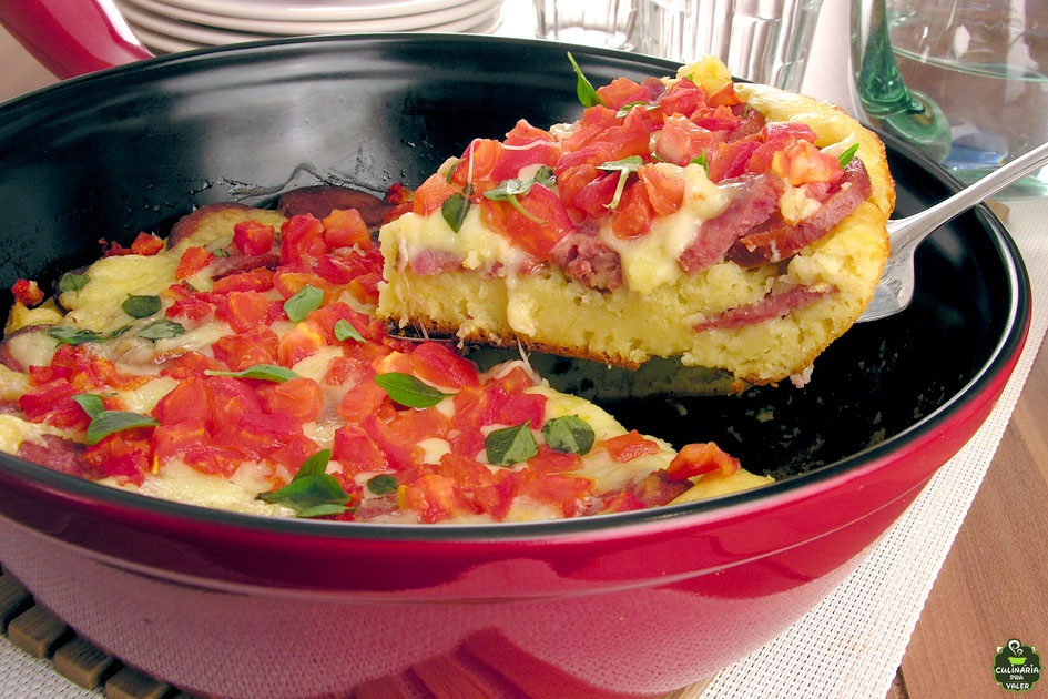 Torta de frigideira com linguiça super suculenta e muito fácil