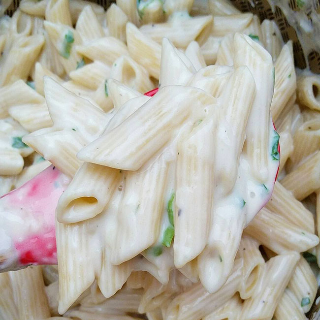 Penne ao molho branco delicioso