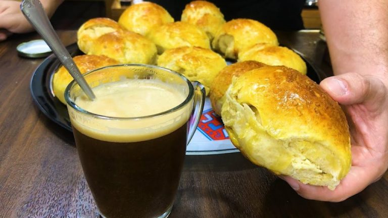 Pão de cebola é um sucesso de vendas, rende muito e é muito fácil de fazer