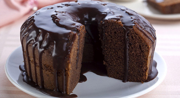 Bolo de chocolate vegano muito fácil