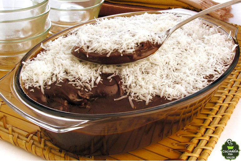 Brigadeiro prestígio de travessa