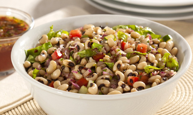 Salada de feijão fradinho uma delícia