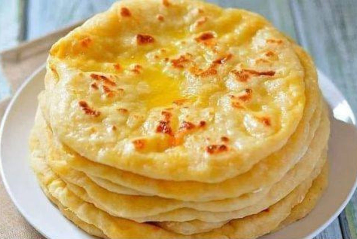 Pãozinho de frigideira: receita fácil, rápida e irresistível